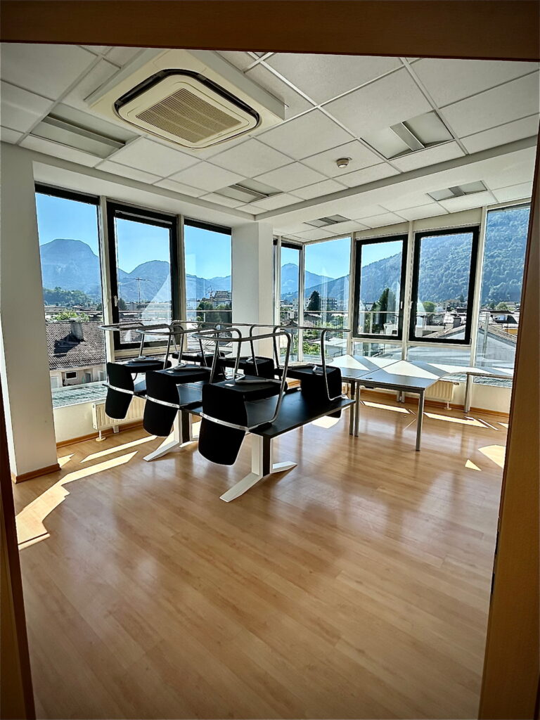 Büro-/Praxisfläche mit 148 m²