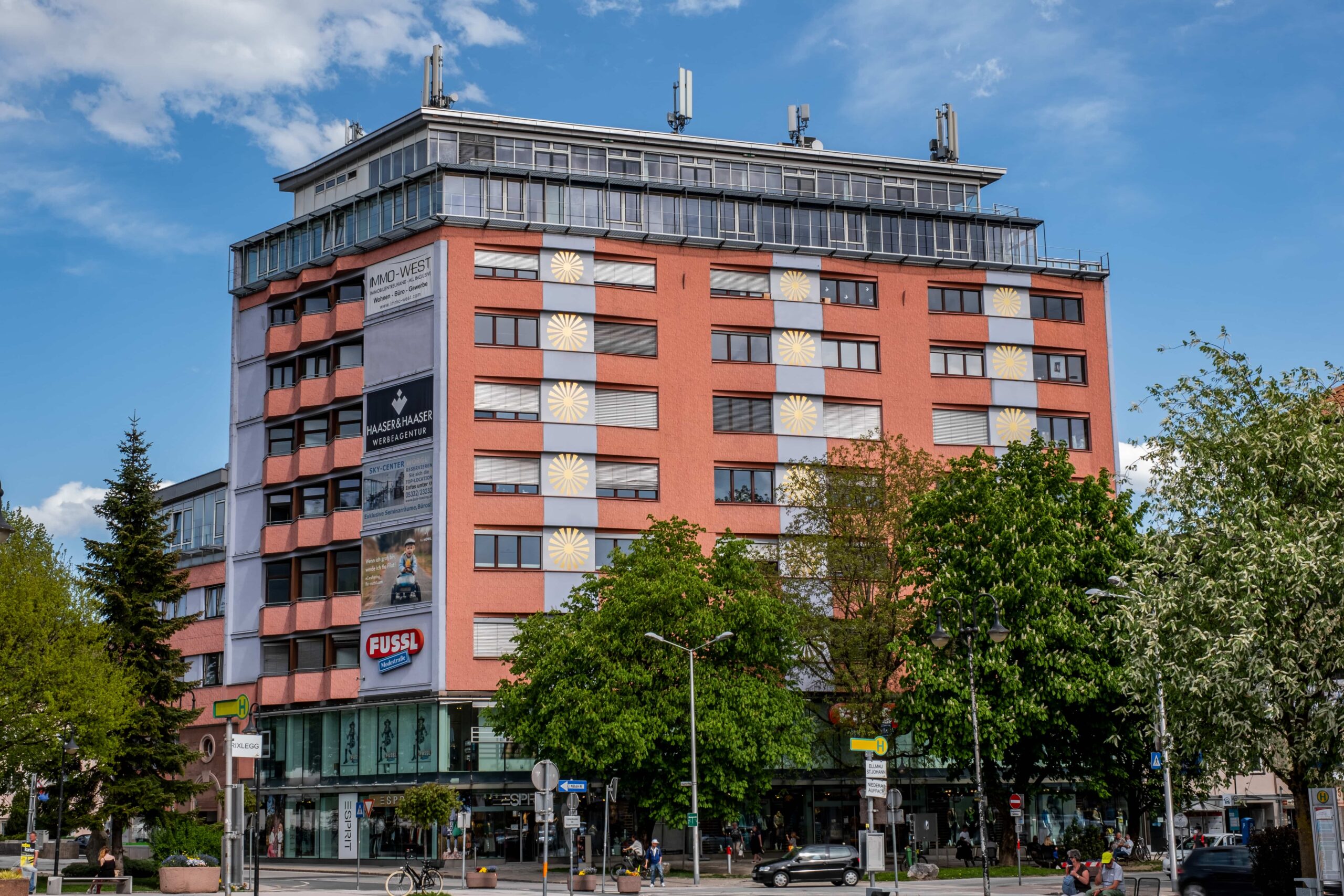 Wohn- und Geschäftshaus „SUN Tower“